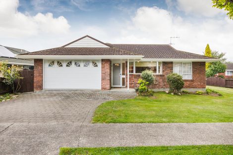 Photo of property in 9 Churchill Avenue, Hokowhitu, Palmerston North, 4410