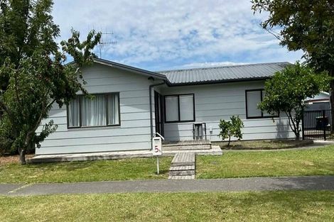 Photo of property in 5a Hetley Crescent, Taradale, Napier, 4112