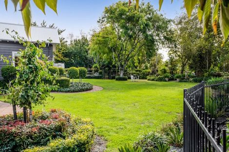 Photo of property in 500 Richmond Road, Lepperton, New Plymouth, 4373