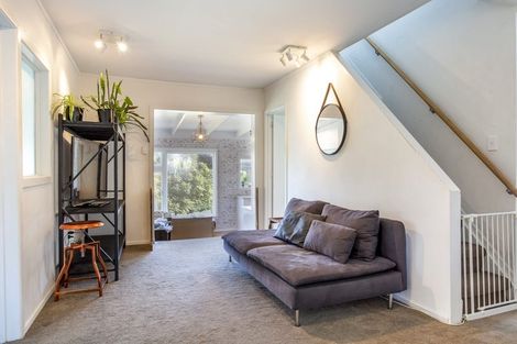 Photo of property in 37 Makiri Street, Helensville, 0800