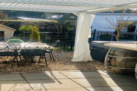 Photo of property in 62 Montgomery Crescent, Kinloch, Taupo, 3377