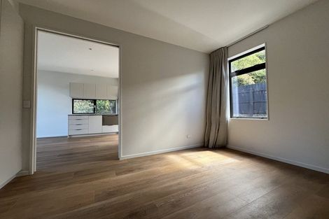 Photo of property in 1 Tanera Crescent, Brooklyn, Wellington, 6021