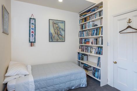 Photo of property in 33 Hobson Crescent, Thorndon, Wellington, 6011