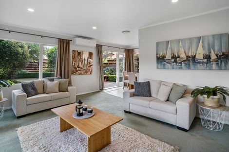 Photo of property in 14 Bellfield Road, Opaheke, Papakura, 2113