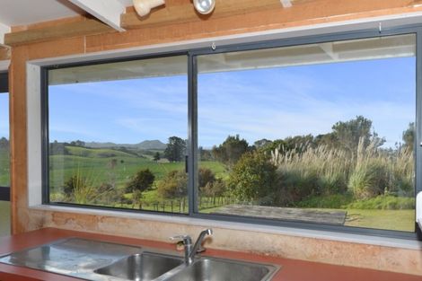 Photo of property in 195 Pataua South Road, Pataua South, Onerahi, 0192