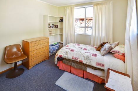 Photo of property in 16 Black Peak Road, Omarama, 9412