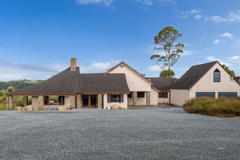 Photo of property in 255 Clifton Road, Whitford, Howick, 2571