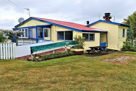 Photo of property in 70 Snodgrass Road, Westport, 7892