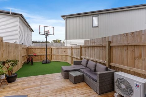 Photo of property in 12c Bowen Street, Manurewa East, Auckland, 2102