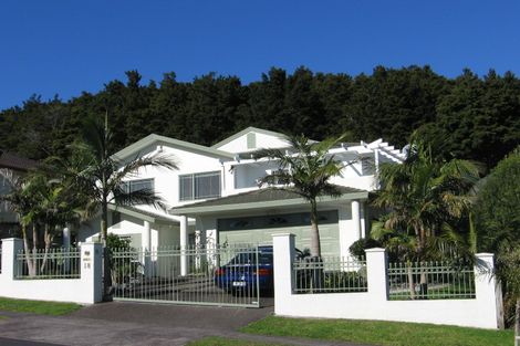 Photo of property in 18 Silkwood Grove, Totara Heights, Auckland, 2105