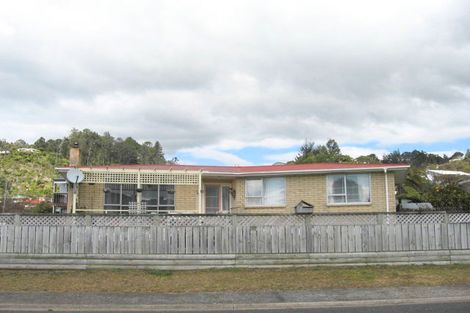 Photo of property in 2 Sapphire Crescent, Tairua, 3508
