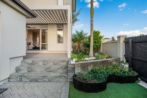 Photo of property in 137 Baverstock Road, Flat Bush, Auckland, 2016