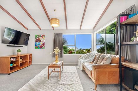 Photo of property in 75 Mallard Drive, Selwyn Heights, Rotorua, 3015