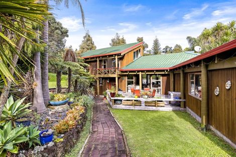 Photo of property in 262a Beach Road, Campbells Bay, Auckland, 0630