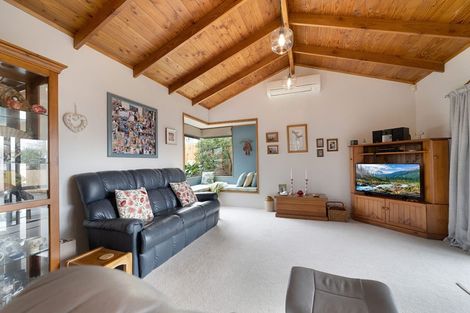 Photo of property in 1/24 Blacklock Avenue, Henderson, Auckland, 0612