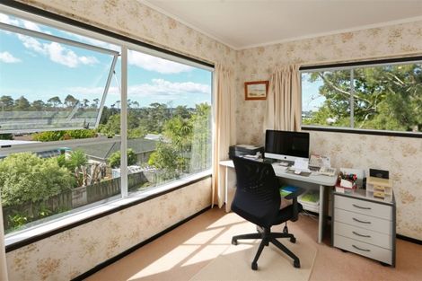 Photo of property in 29 Eyre Street, Henderson, Auckland, 0612