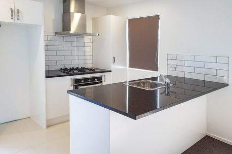 Photo of property in 68 Barrys Road, Glendene, Auckland, 0602