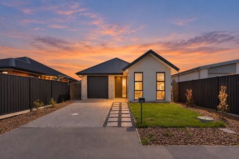 Photo of property in 11 Pender Street, Kaiapoi, 7630