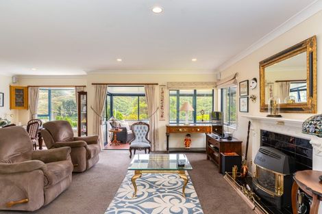 Photo of property in 10 Huxley Grove, Churton Park, Wellington, 6037