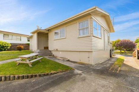 Photo of property in 52 Richmond Avenue, Richmond Heights, Taupo, 3330