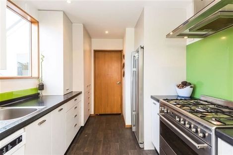 Photo of property in 1a Dulles Place, Papanui, Christchurch, 8053