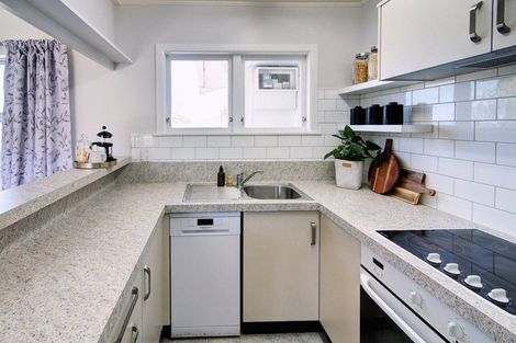 Photo of property in 33 Puriri Crescent, Lansdowne, Masterton, 5810