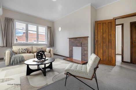 Photo of property in 4 Massey Avenue, Greenlane, Auckland, 1061