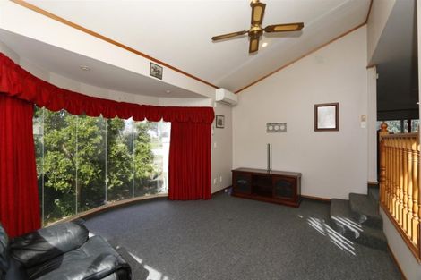 Photo of property in 11 Dieffenbach Street, Opunake, 4616