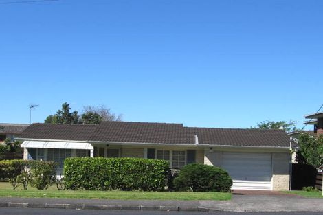 Photo of property in 59 Te Atatu Road, Te Atatu South, Auckland, 0610