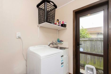 Photo of property in 1/172 Sawyers Arms Road, Bishopdale, Christchurch, 8053