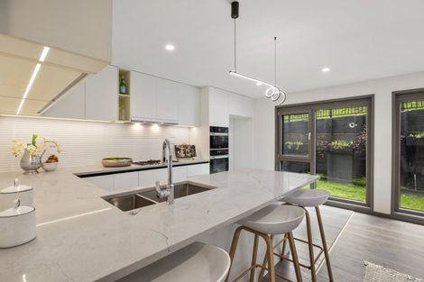 Photo of property in 48a Peter Terrace, Castor Bay, Auckland, 0620