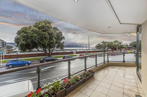 Photo of property in Semple House, 1b/84 Oriental Parade, Oriental Bay, Wellington, 6011