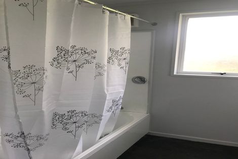 Photo of property in 40 Gem Street, Pukehangi, Rotorua, 3015