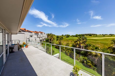 Photo of property in 340 Gulf Harbour Drive, Gulf Harbour, Whangaparaoa, 0930