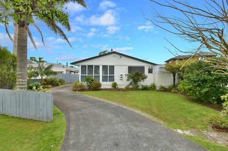 Photo of property in 57 Hatton Road, Orewa, 0931