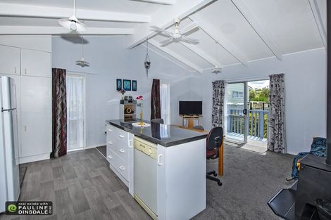 Photo of property in 8a Bloomfield Place, Onerahi, Whangarei, 0110