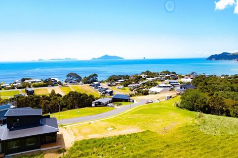Photo of property in 4 Starlight Place, Langs Beach, 0582