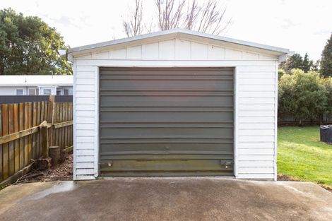 Photo of property in 18 Cole Street, Dannevirke, 4930