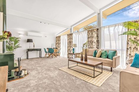 Photo of property in 116 Birkdale Road, Birkdale, Auckland, 0626