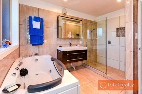 Photo of property in 2 Oakridge Street, Halswell, Christchurch, 8025