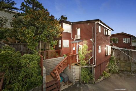 Photo of property in 84 Raroa Road, Kelburn, Wellington, 6012