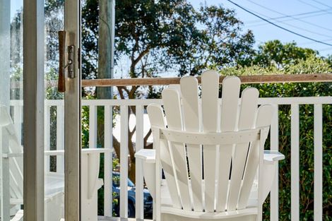 Photo of property in 447 Muritai Road, Eastbourne, Lower Hutt, 5013