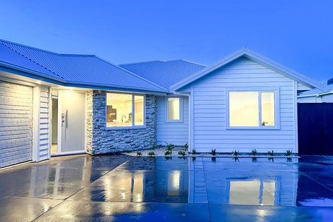 Photo of property in 69 Freedom Drive, Kelvin Grove, Palmerston North, 4414