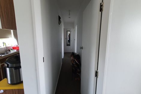 Photo of property in 10 Middlesex Place, Northland, Wellington, 6012