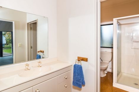 Photo of property in 34 Mahuta Road, Waitahanui, Taupo, 3378