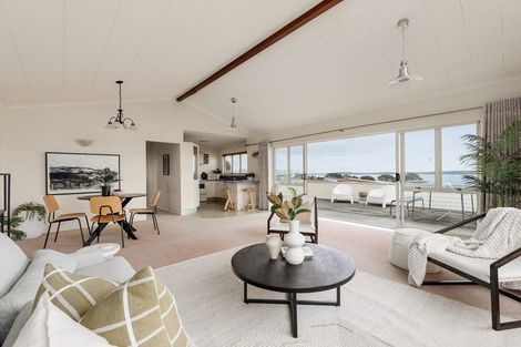 Photo of property in 37 Seaway Terrace, Otumoetai, Tauranga, 3110