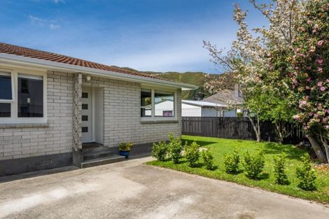 Photo of property in 9a Heather Grove, Fairfield, Lower Hutt, 5011