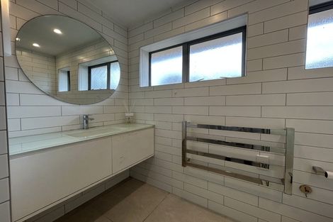 Photo of property in 1/43 Abbotts Way, Remuera, Auckland, 1050