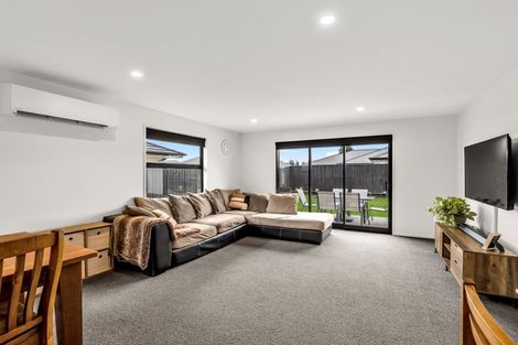 Photo of property in 34 Eileen Way, Rolleston, 7615