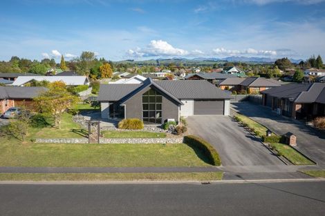 Photo of property in 60 Breaksea Street, Te Anau, 9600